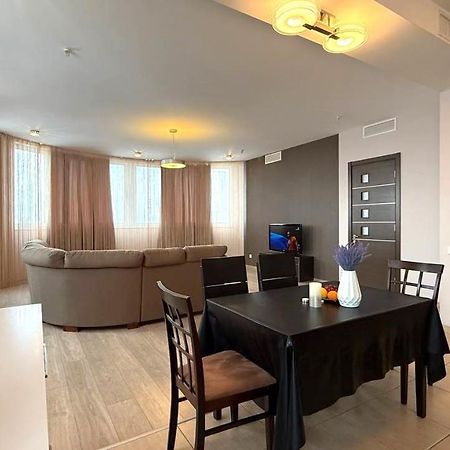 Bright House On 23 Serpnya 哈尔科夫 外观 照片