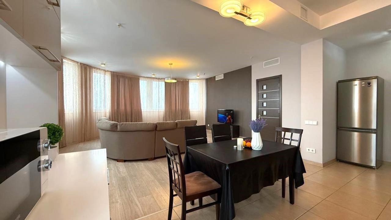 Bright House On 23 Serpnya 哈尔科夫 外观 照片
