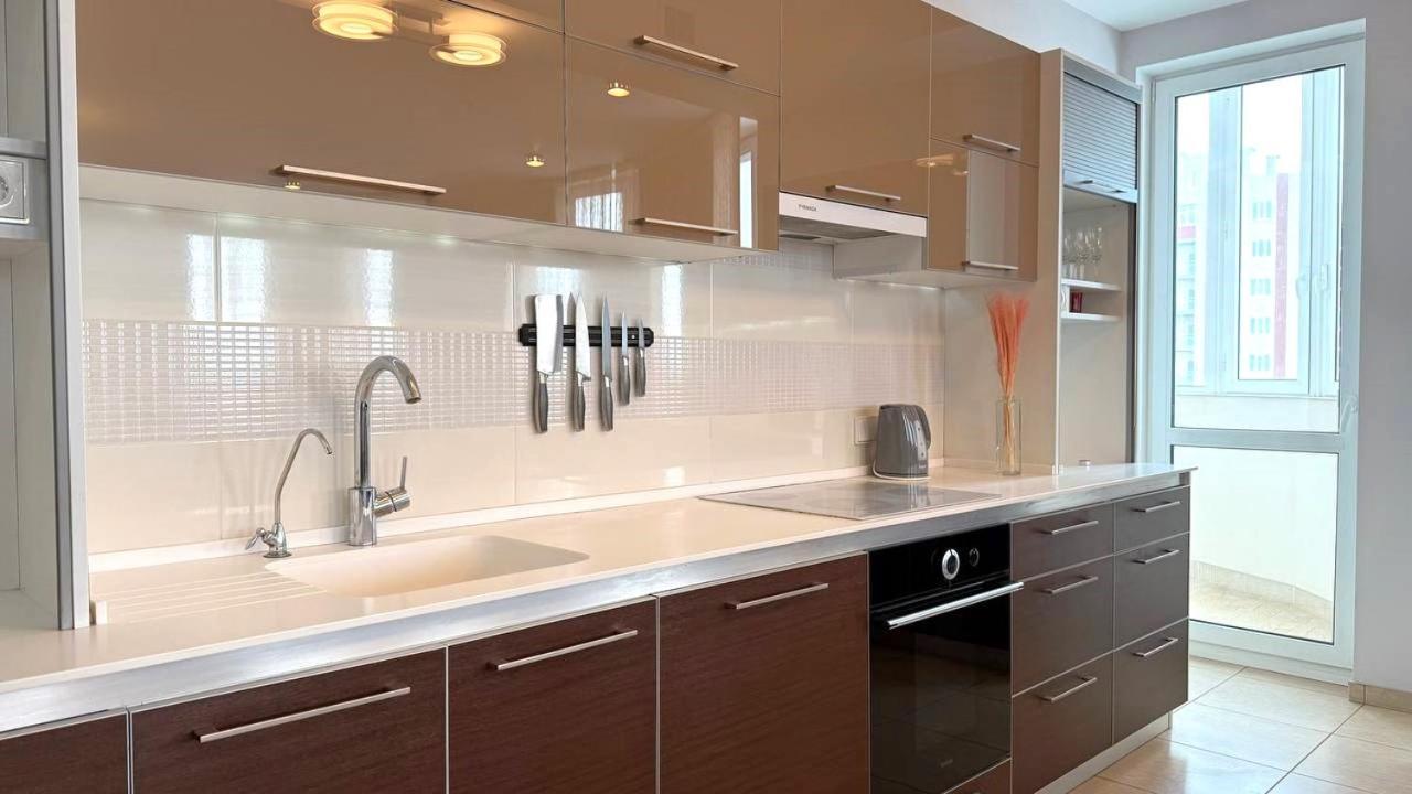 Bright House On 23 Serpnya 哈尔科夫 外观 照片
