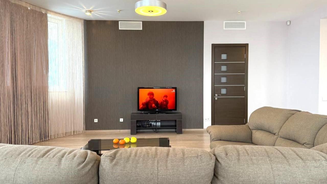 Bright House On 23 Serpnya 哈尔科夫 外观 照片